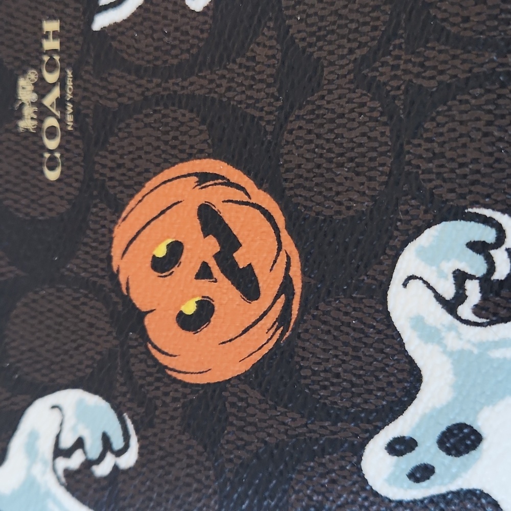 Adorable NWT Coach Halloween Corner Zip Signature Wristlet Wallet 🧡🎃👻🖤🎁 - Picture 4 of 15